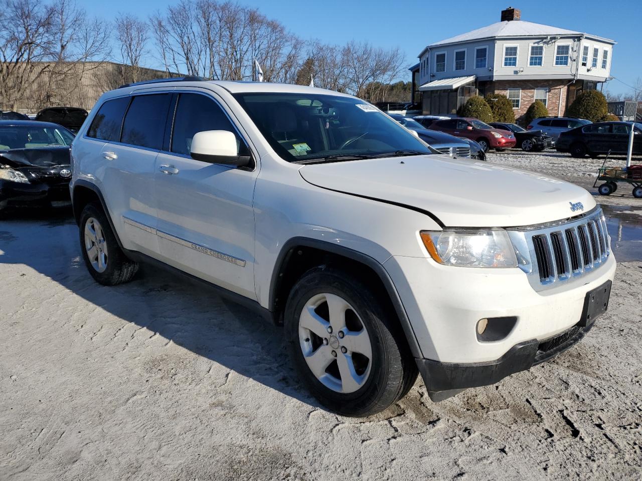 2012 Jeep Grand Cherokee - Image 4