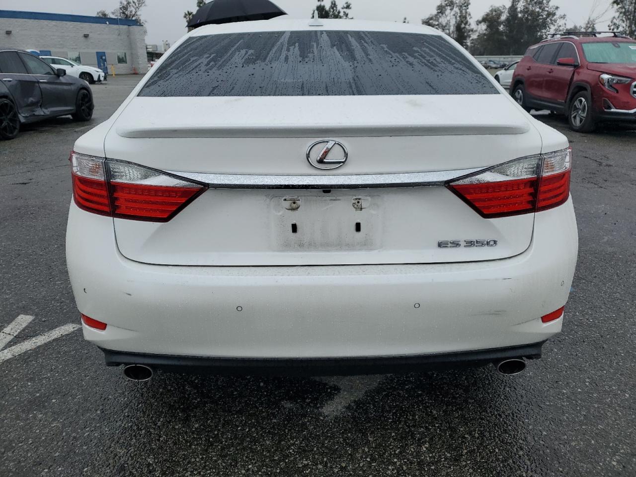 2014 Lexus ES - Image 6