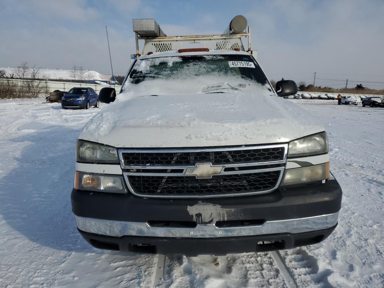 2007 Chevrolet Silverado - Image 5