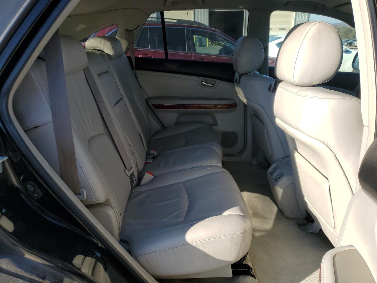 2004 Lexus RX - Image 11