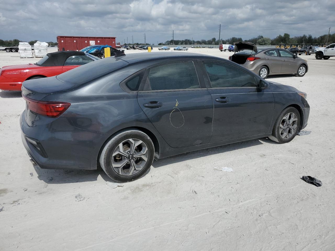 2019 Kia Forte - Image 3