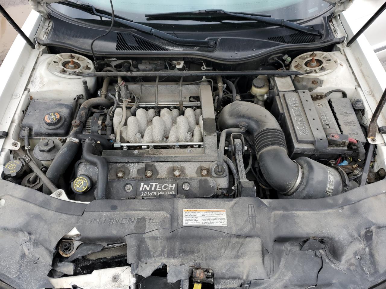 1999 Lincoln Continental - Image 11