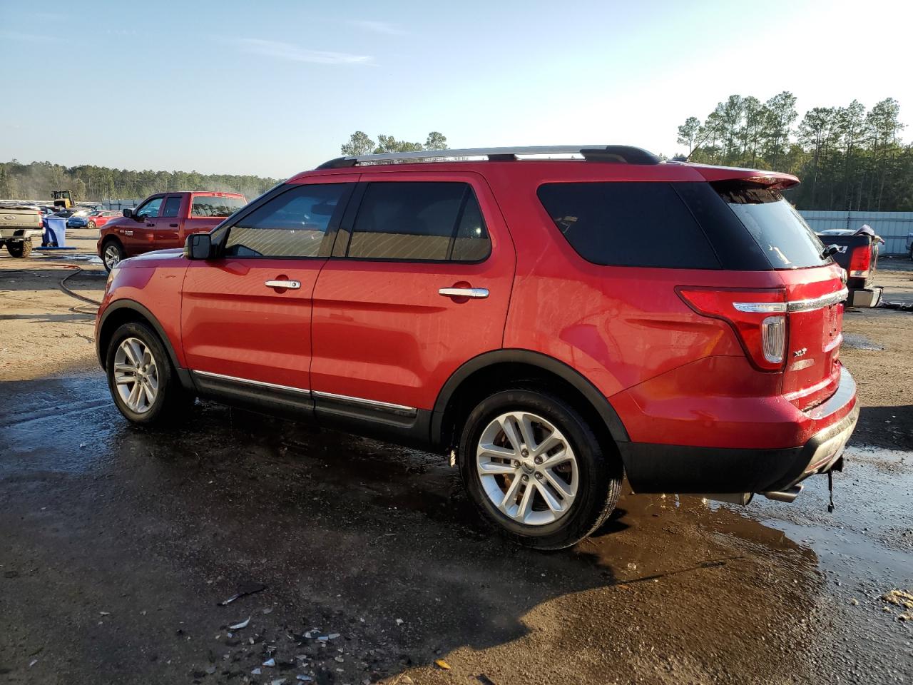 2011 Ford Explorer - Image 2