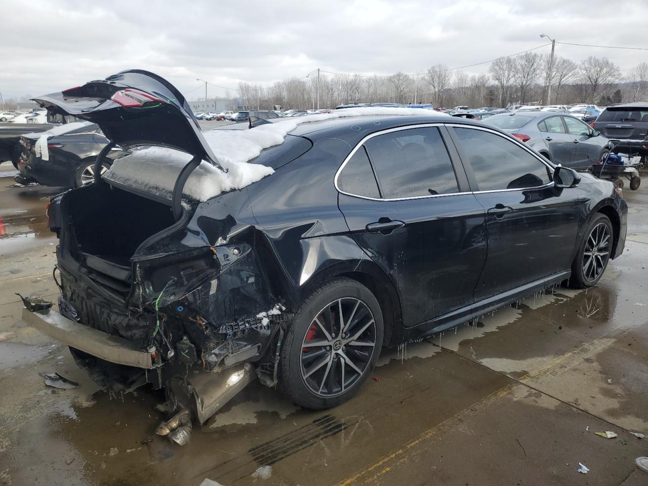 2021 Toyota Camry - Image 3