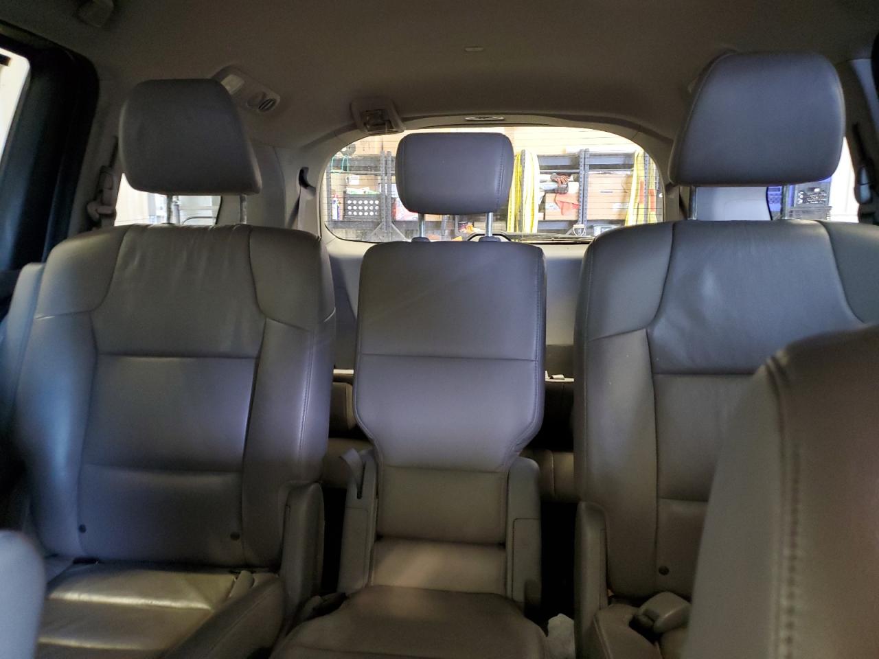 2012 Honda Odyssey - Image 10