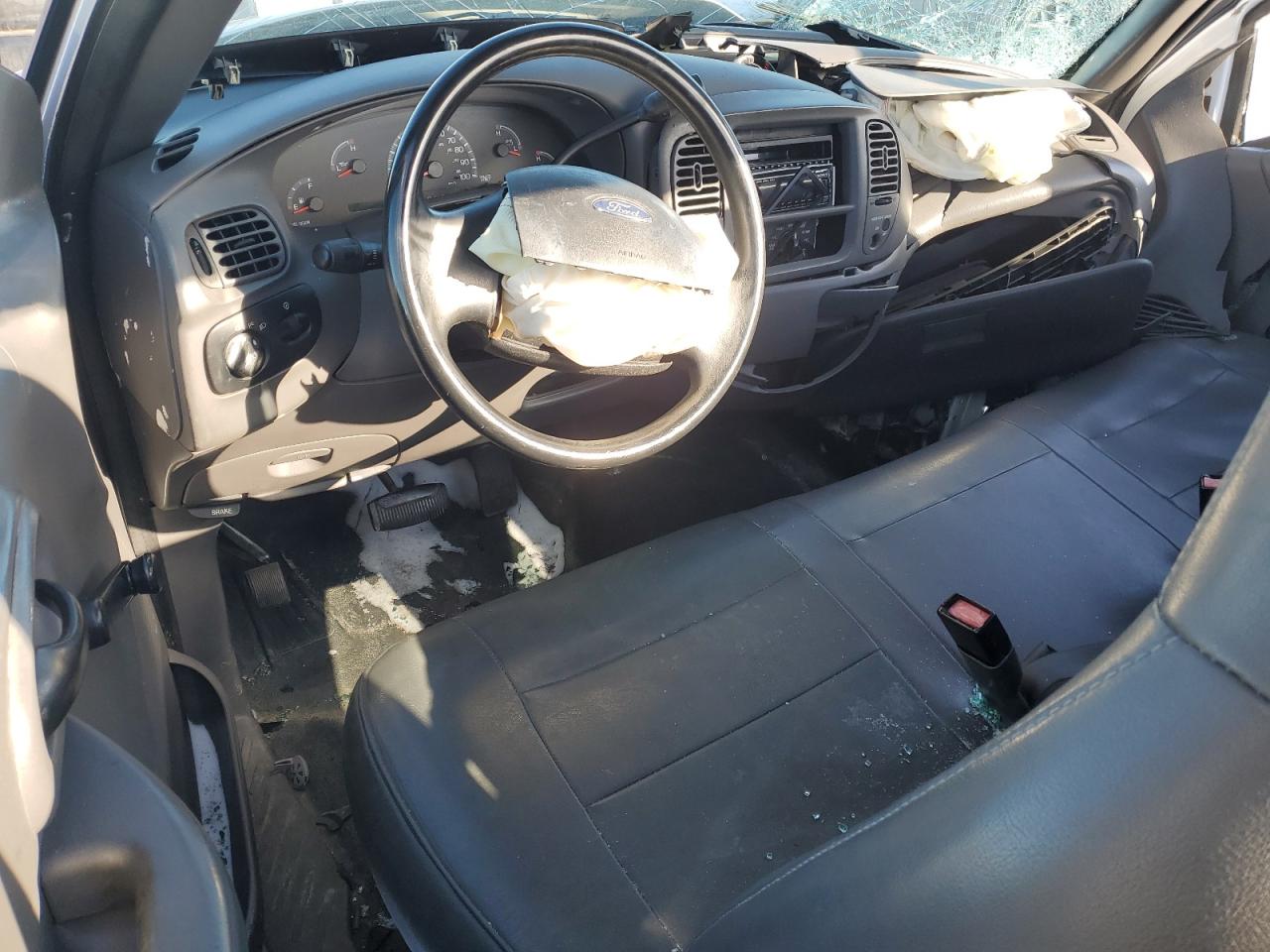 2004 Ford F-150 - Image 8