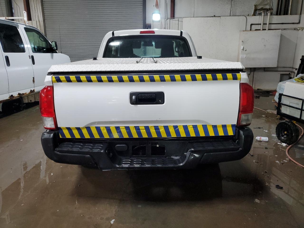 2017 Toyota Tacoma - Image 6