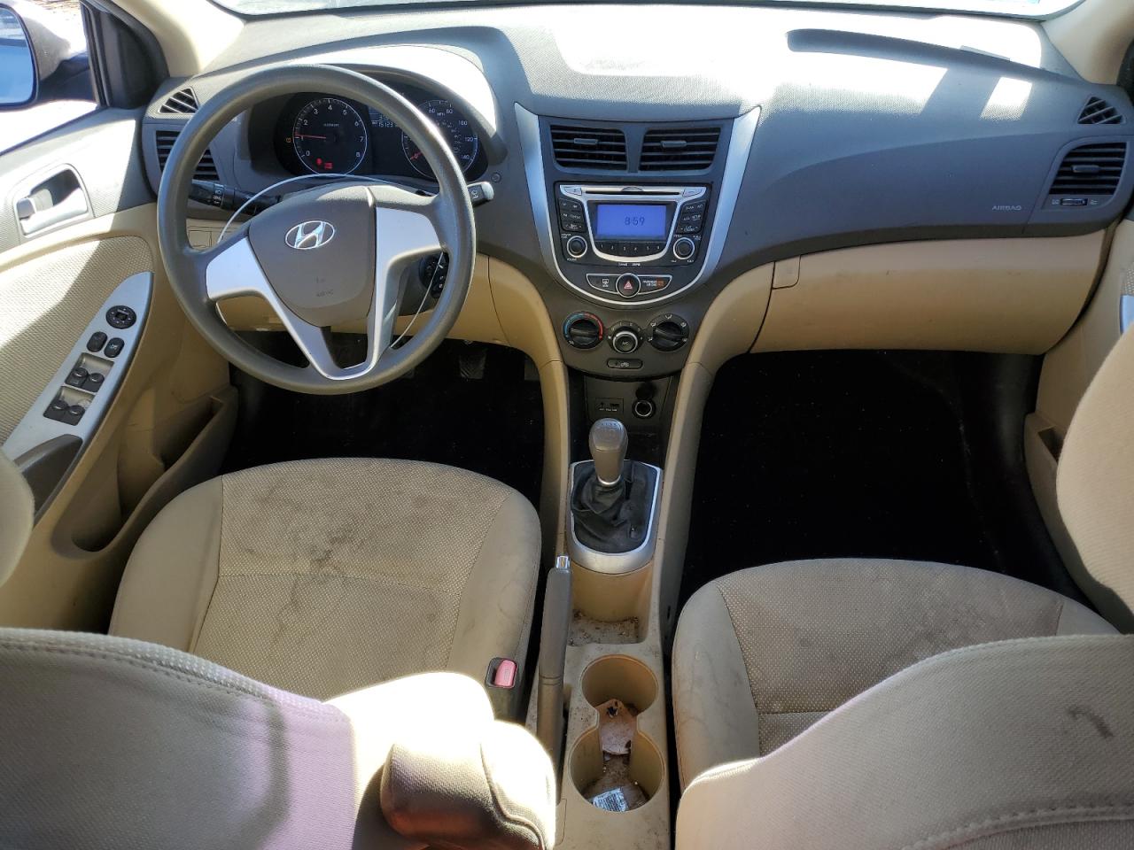 2013 Hyundai Accent - Image 8