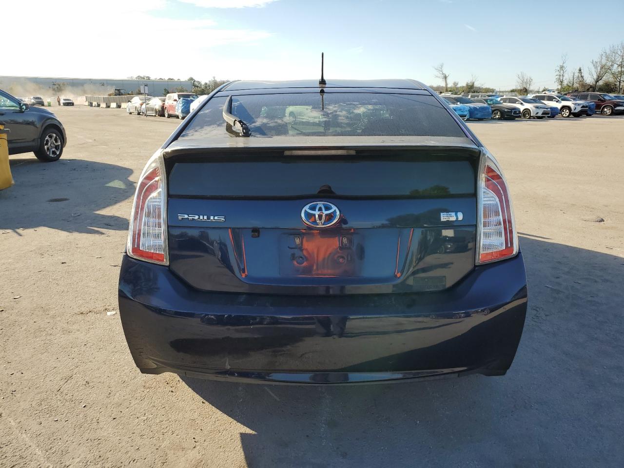 2014 Toyota Prius - Image 6