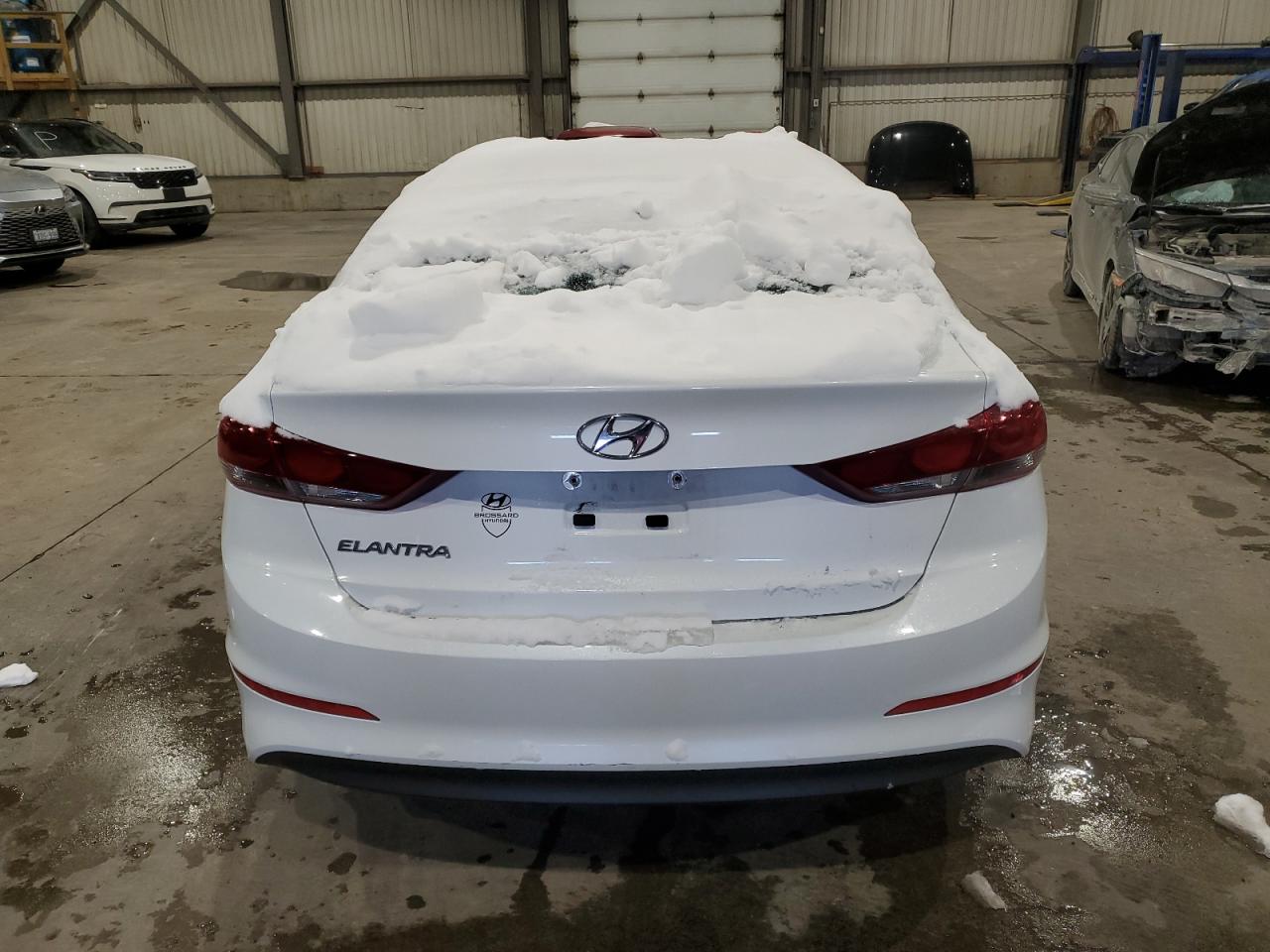 2017 Hyundai Elantra - Image 6