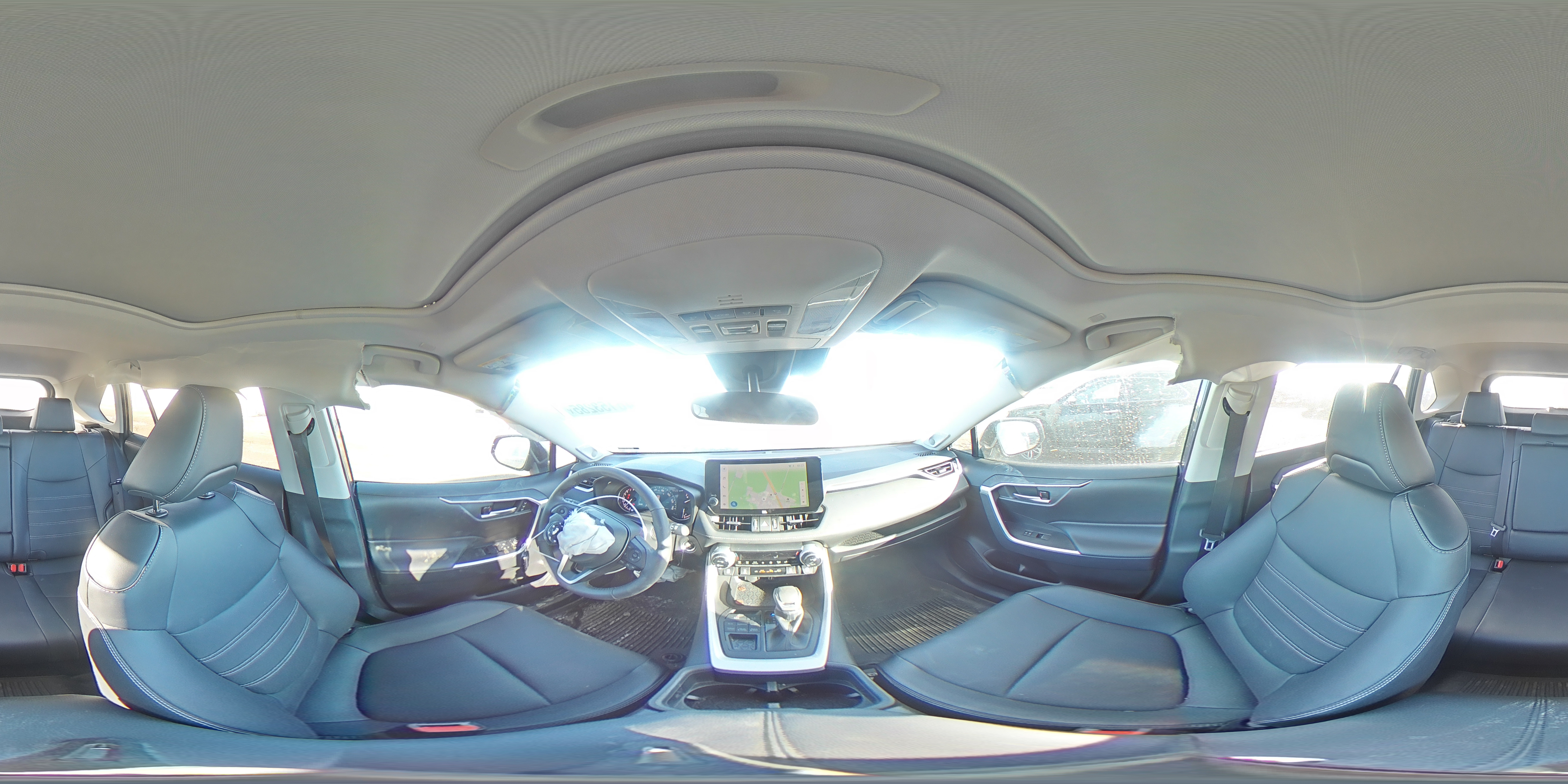 2024 Toyota RAV 4 - Image 13