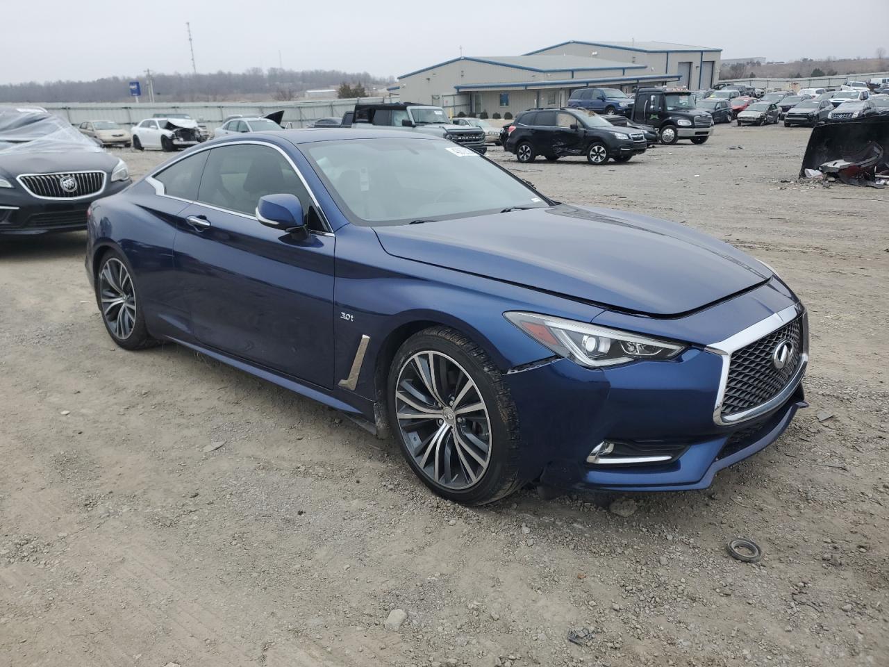 2017 Infiniti Q60 - Image 4