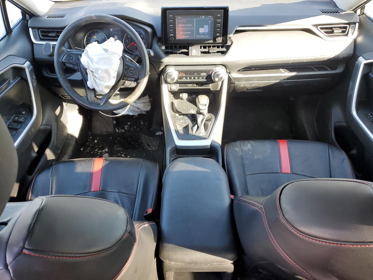 2019 Toyota RAV 4 - Image 8