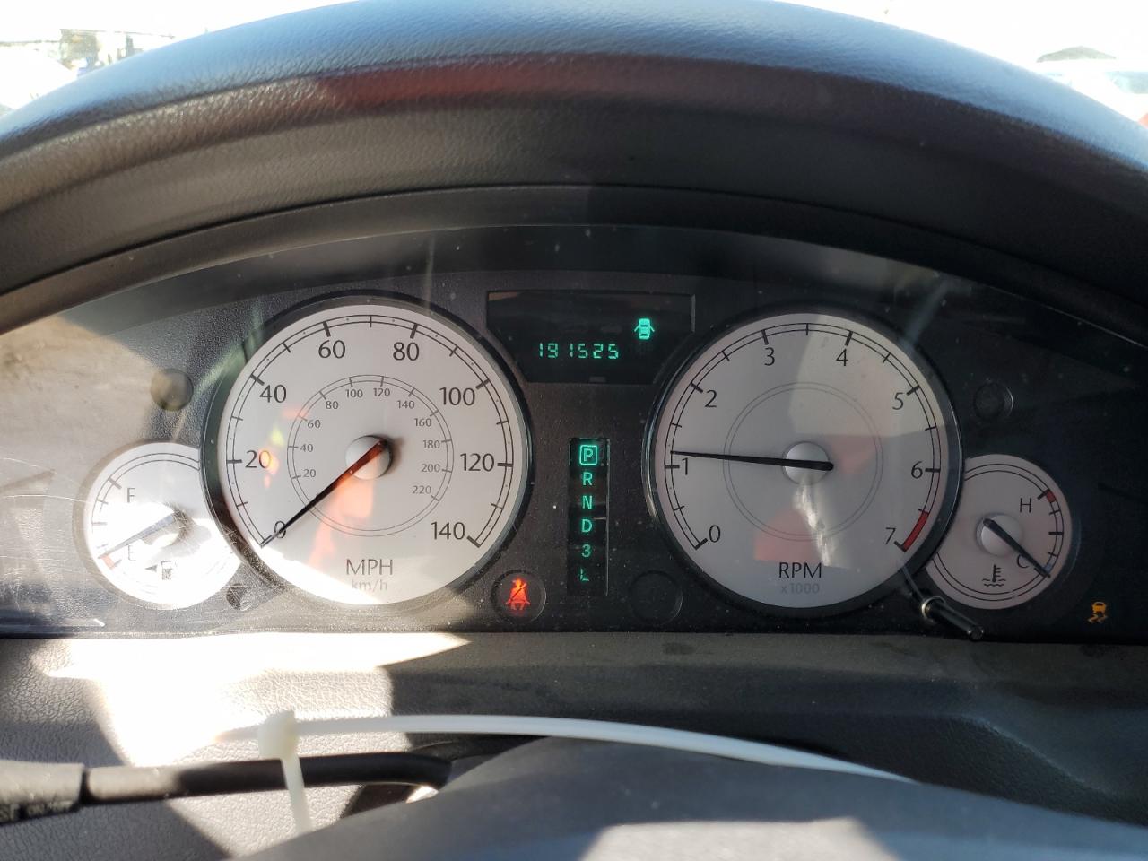 2006 Chrysler 300 - Image 9
