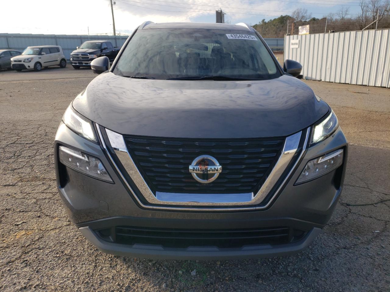 2021 Nissan Rogue - Image 5