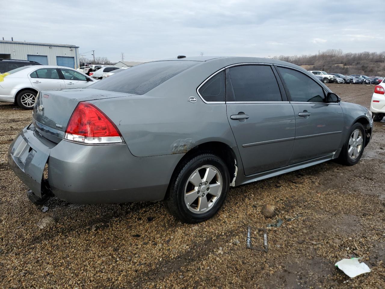 2009 Chevrolet Impala - Image 3