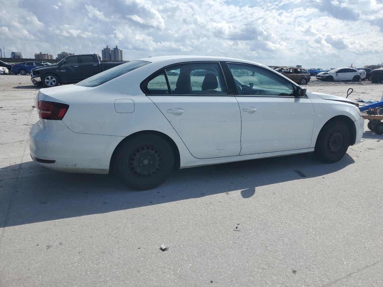 2016 Volkswagen Jetta - Image 3