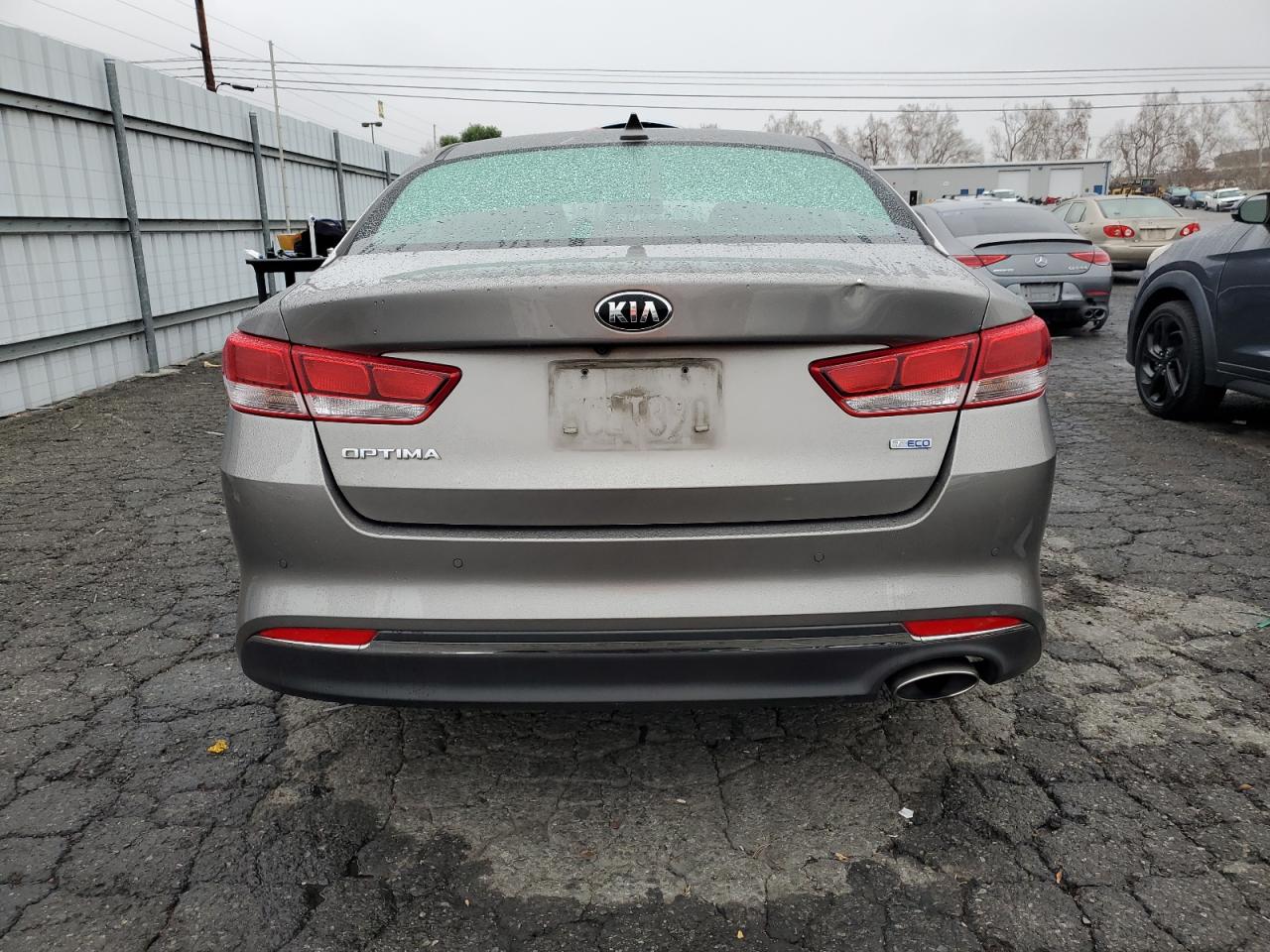 2018 Kia Optima - Image 6
