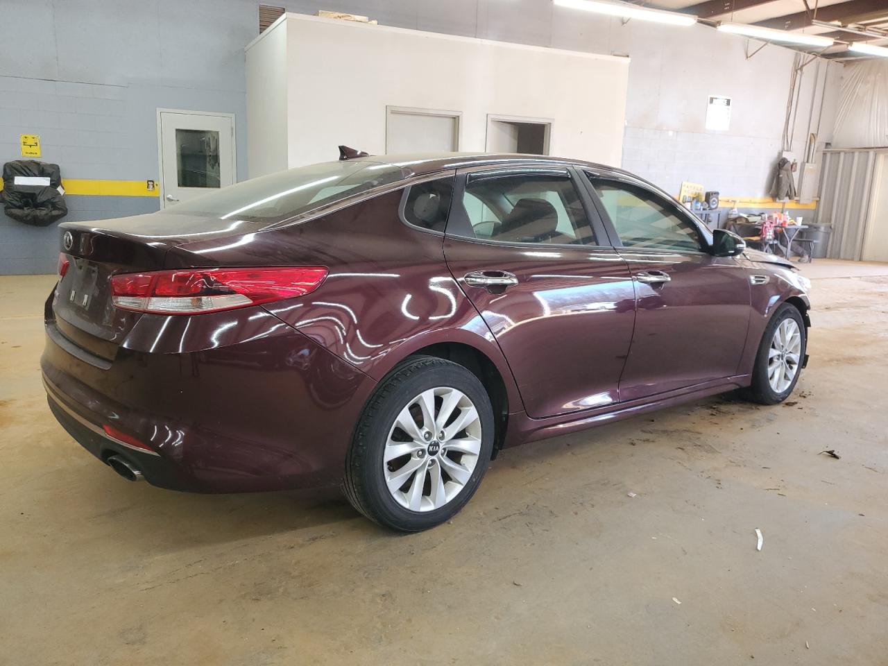 2016 Kia Optima - Image 3