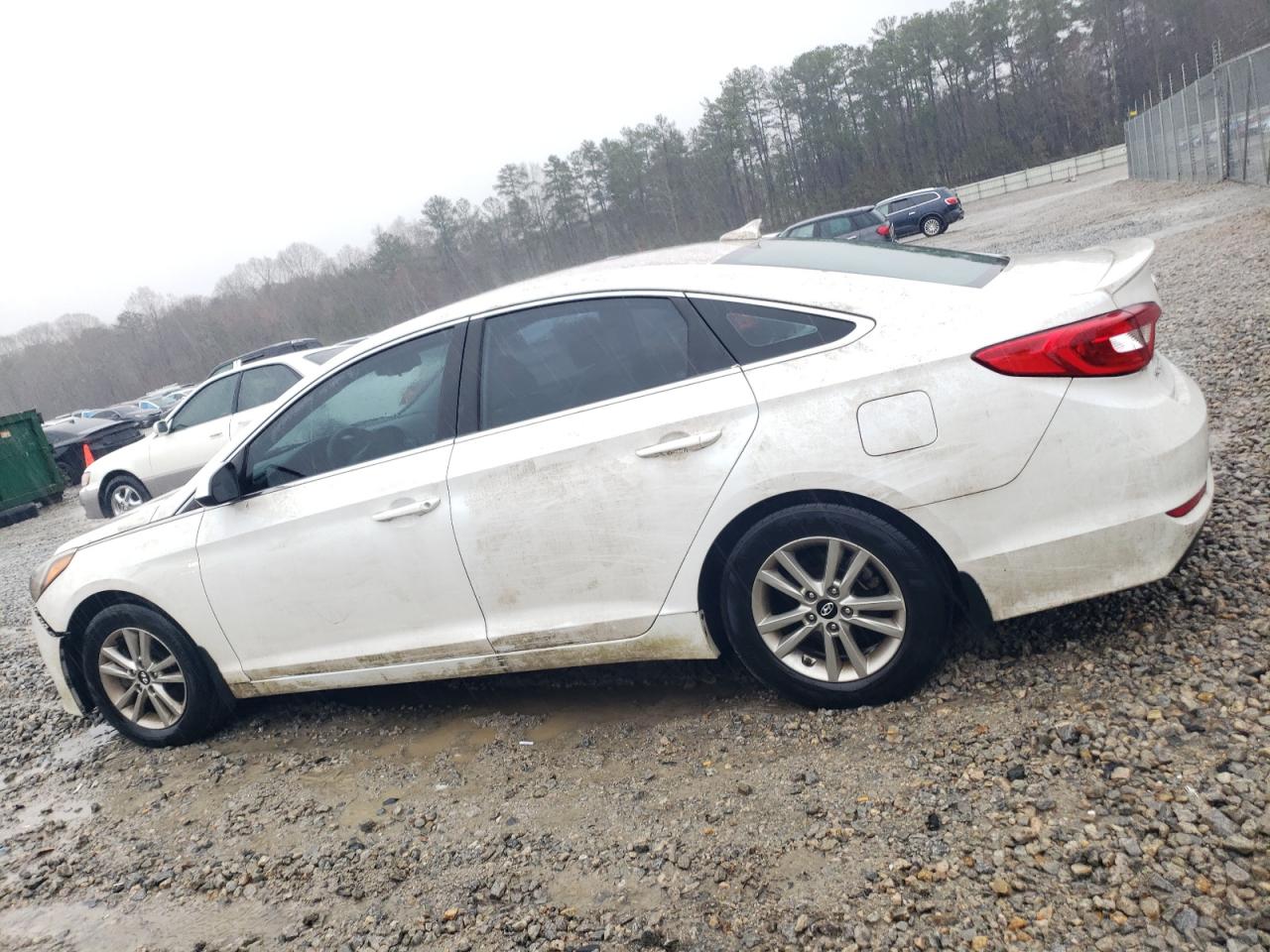 2017 Hyundai Sonata - Image 2