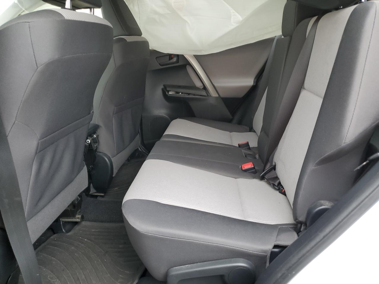 2014 Toyota RAV 4 - Image 11