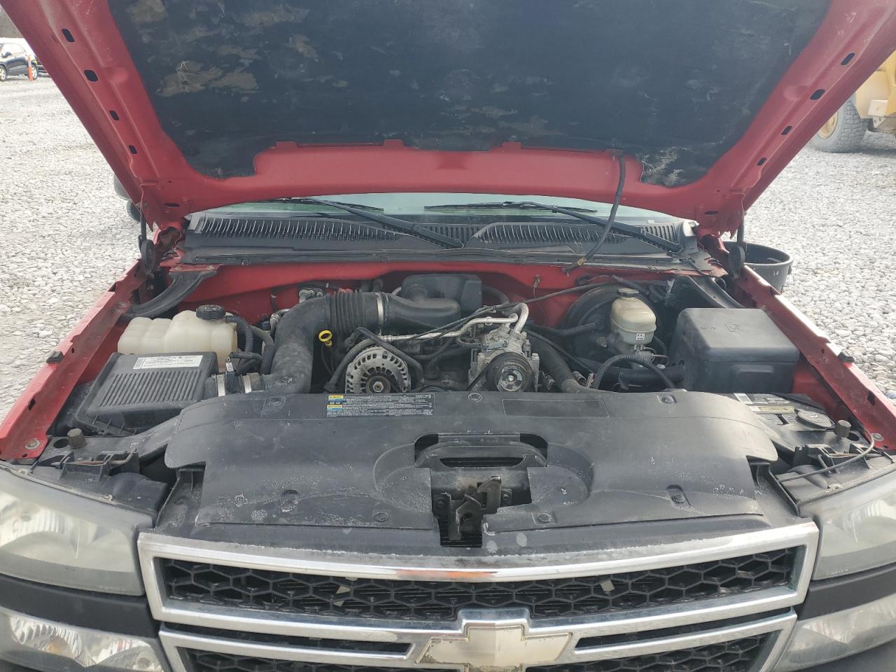 2007 Chevrolet Silverado - Image 11