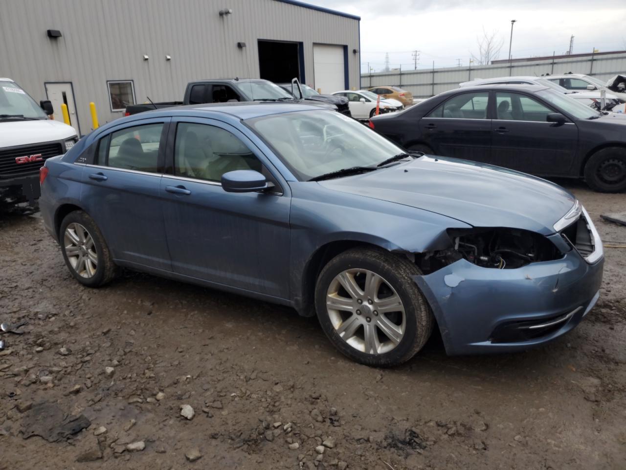 2011 Chrysler 200 - Image 4