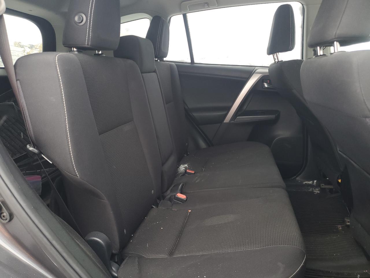 2017 Toyota RAV 4 - Image 11
