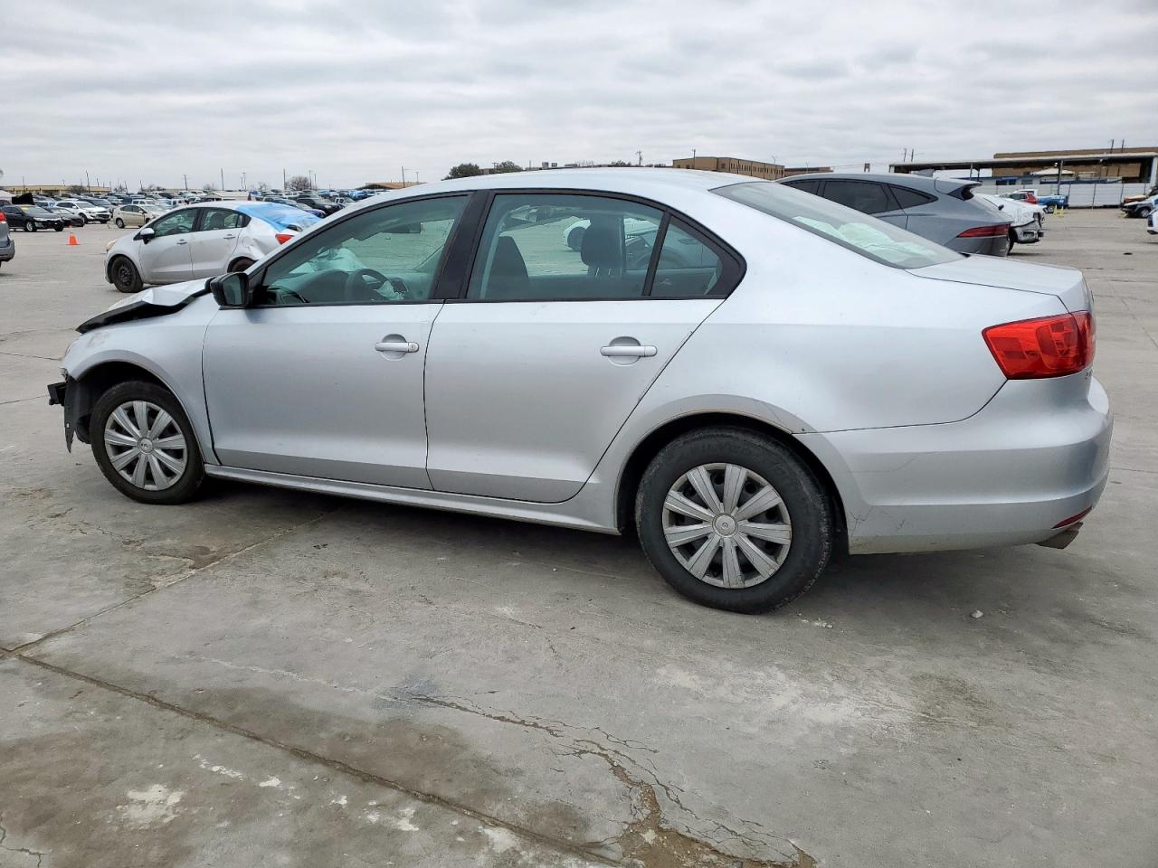 2014 Volkswagen Jetta - Image 2