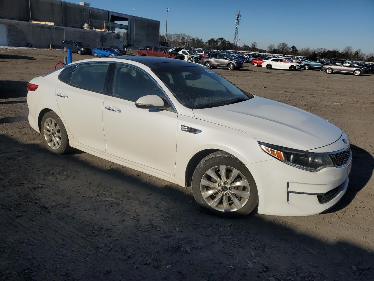 2017 Kia Optima - Image 4