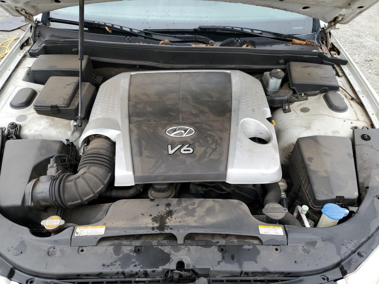 2009 Hyundai Genesis - Image 11