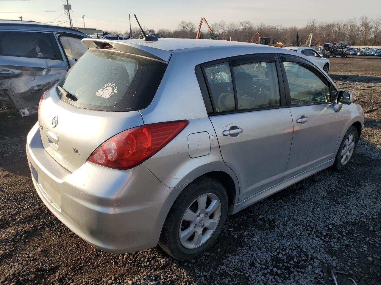 2011 Nissan Versa - Image 3