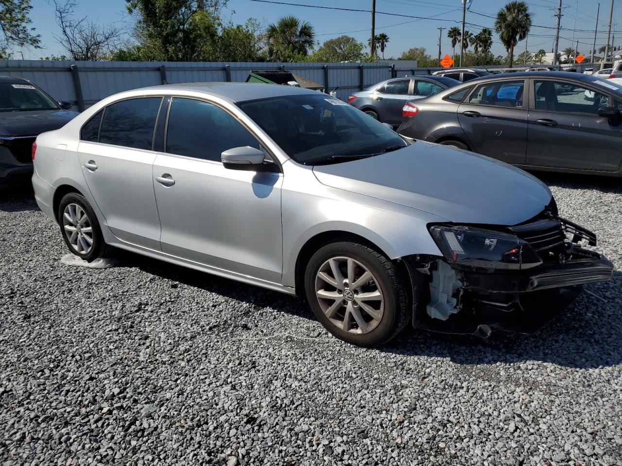 2014 Volkswagen Jetta - Image 4