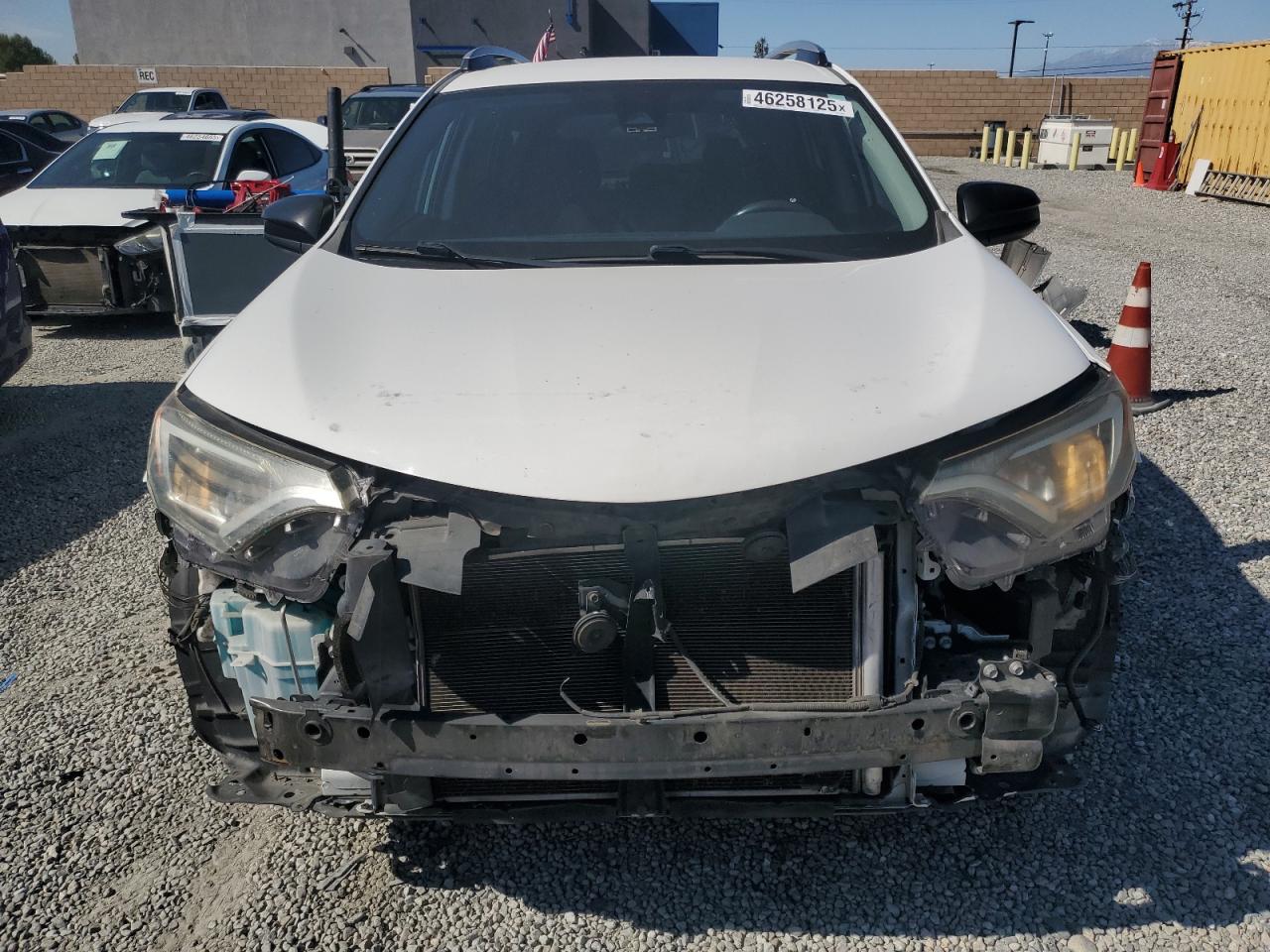 2017 Toyota RAV 4 - Image 5