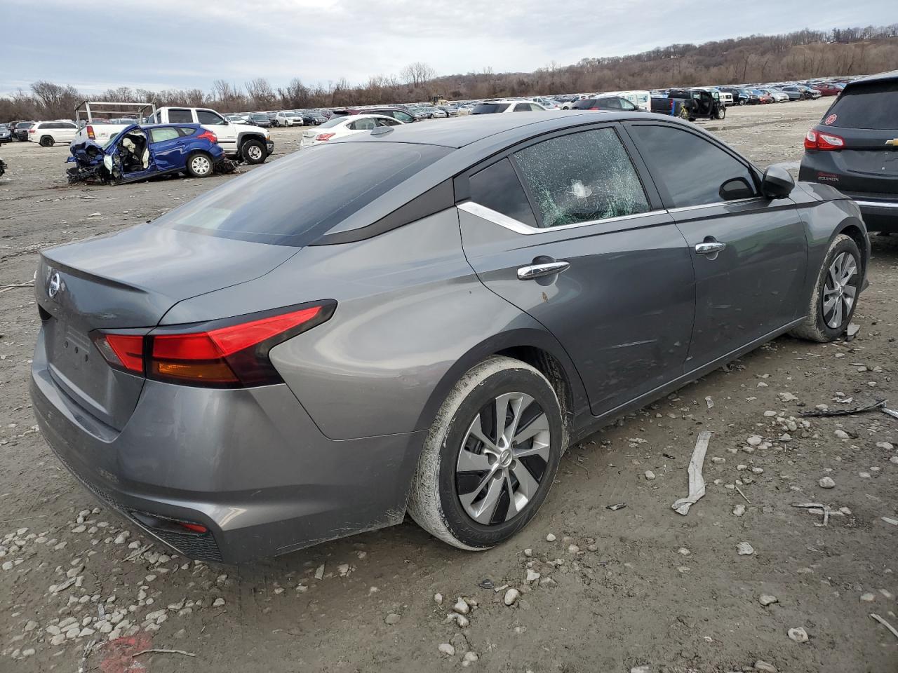 2019 Nissan Altima - Image 3