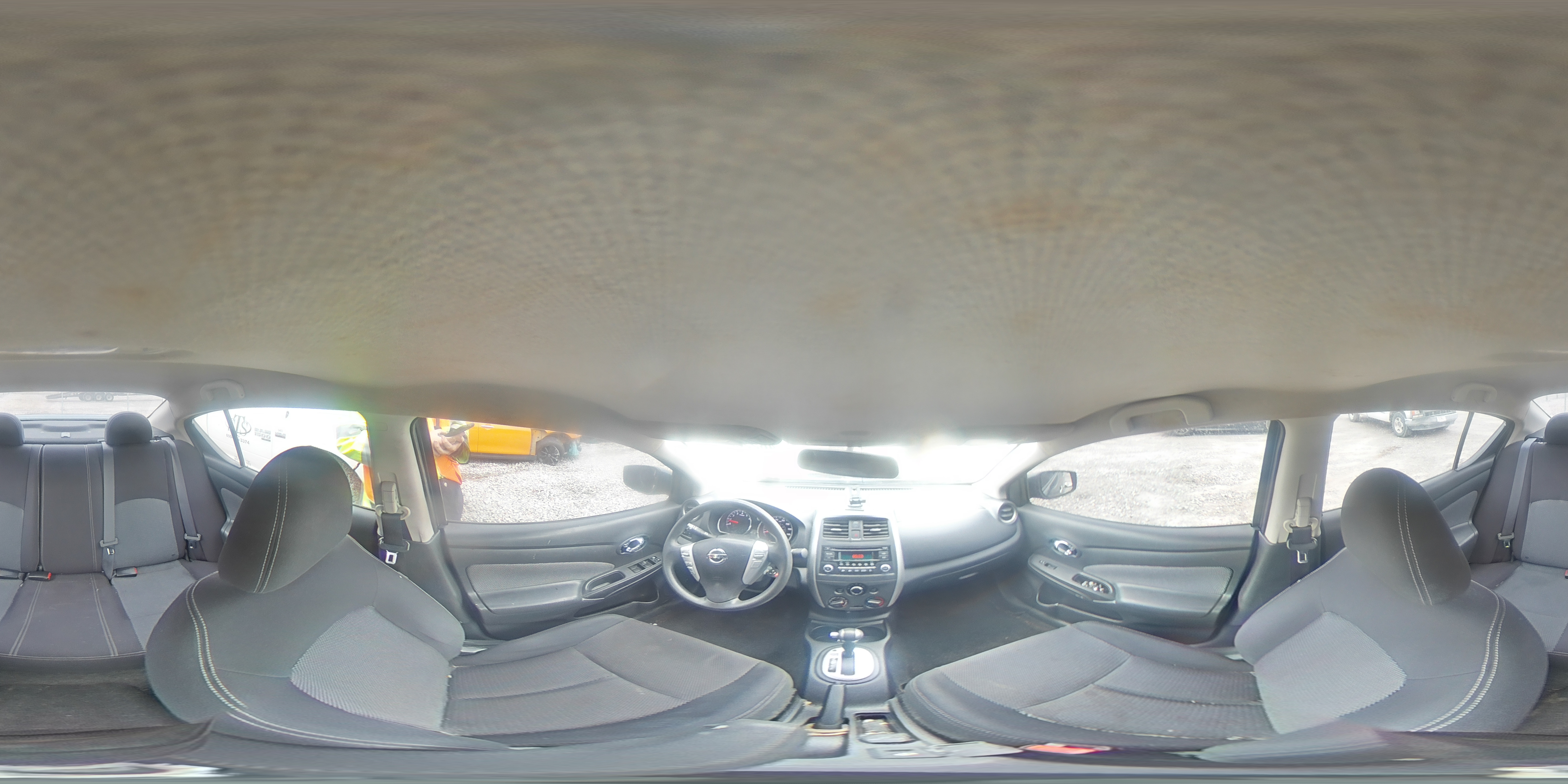 2016 Nissan Versa - Image 12