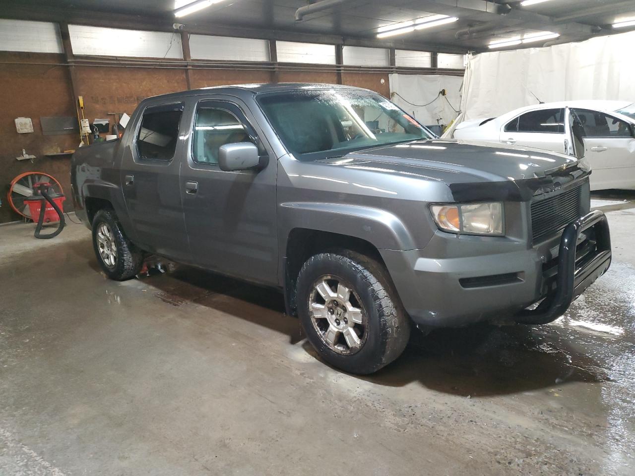 2008 Honda Ridgeline - Image 4