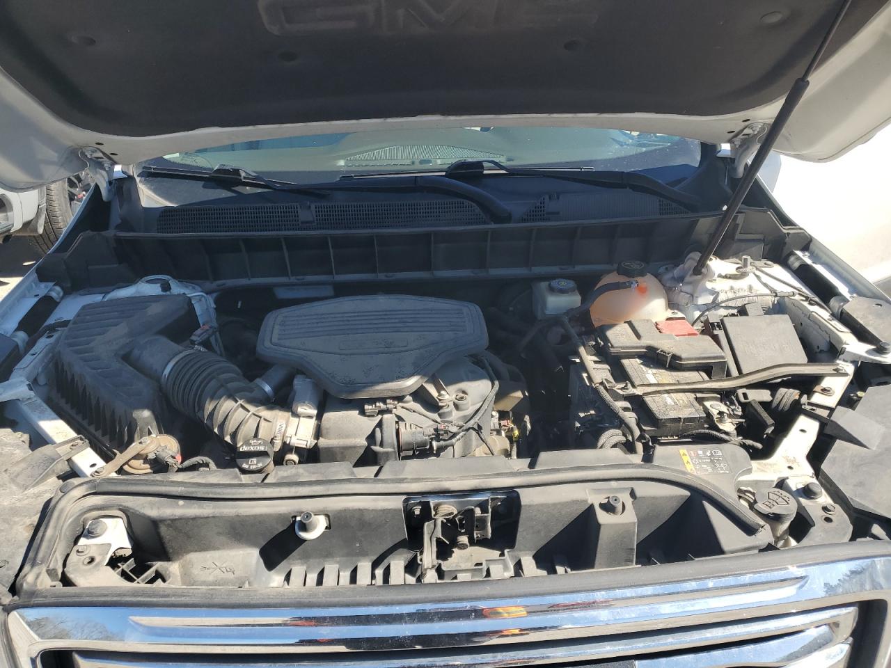 2018 GMC Acadia - Image 12
