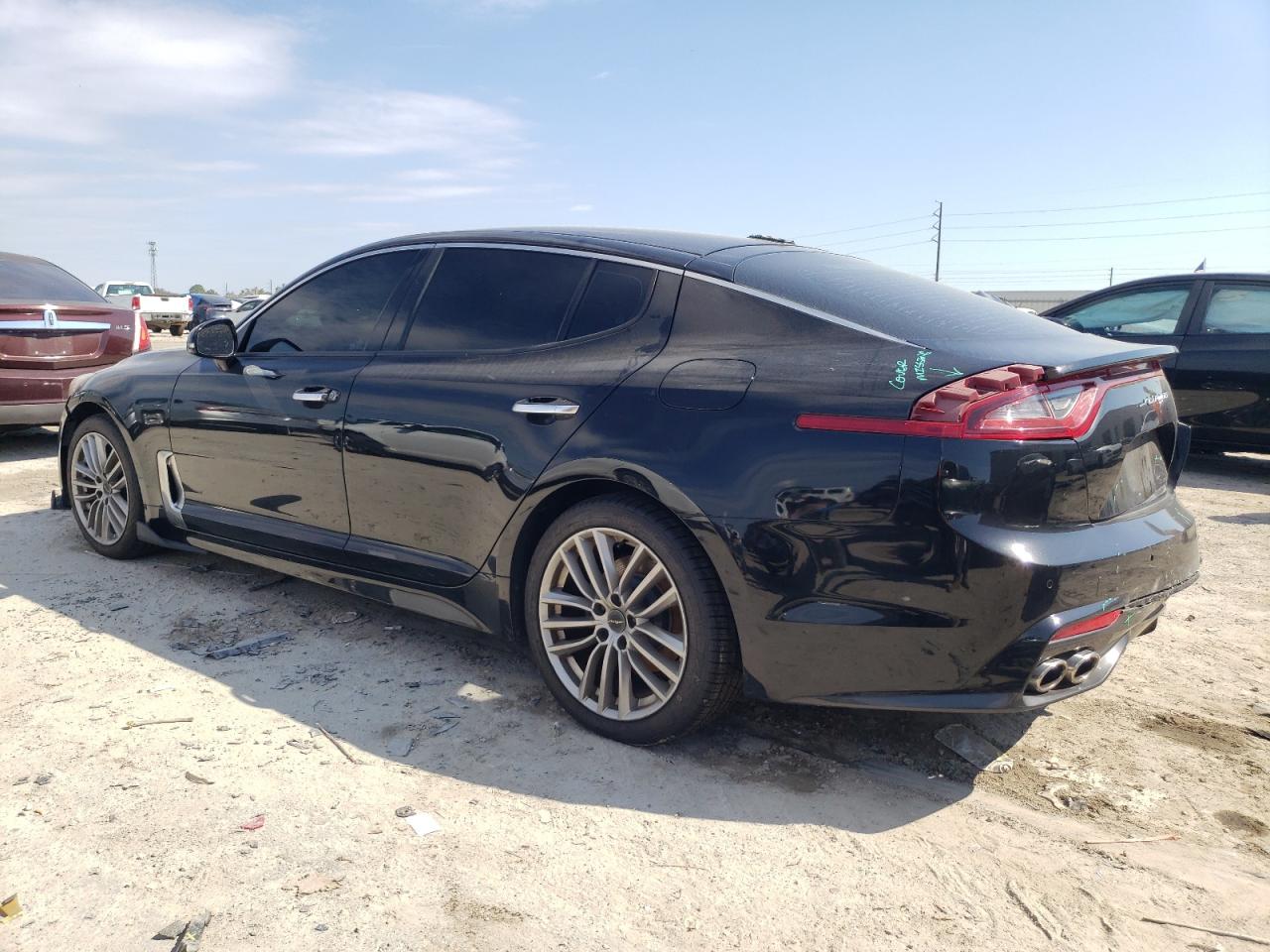 2018 Kia Stinger - Image 2