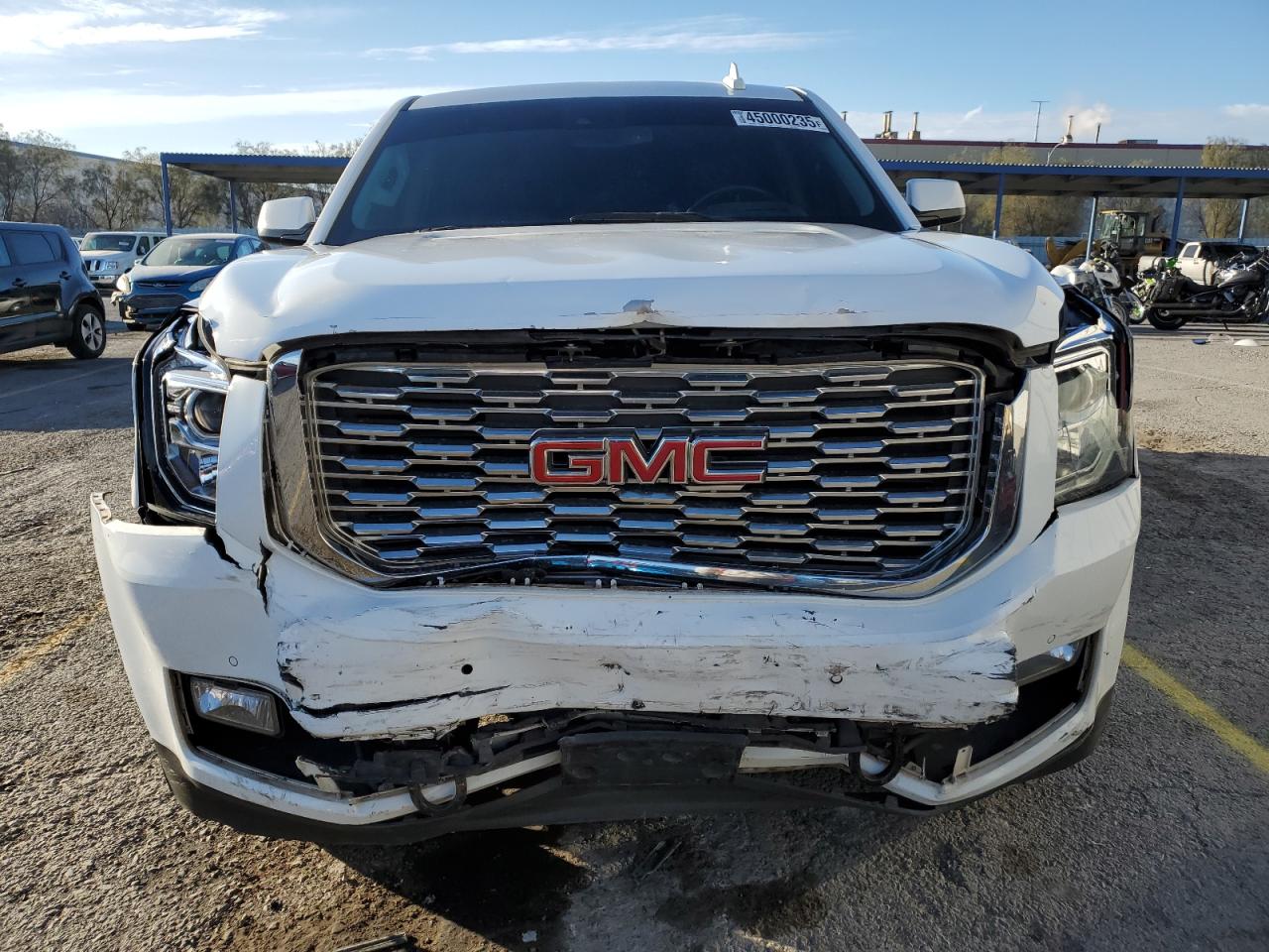 2019 GMC Yukon - Image 5