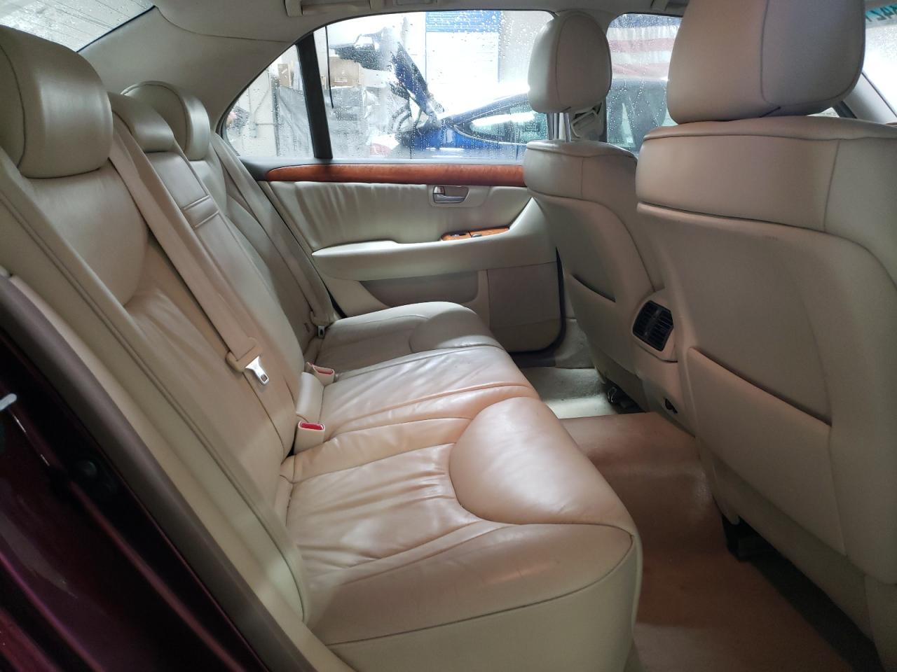 2001 Lexus LS - Image 10