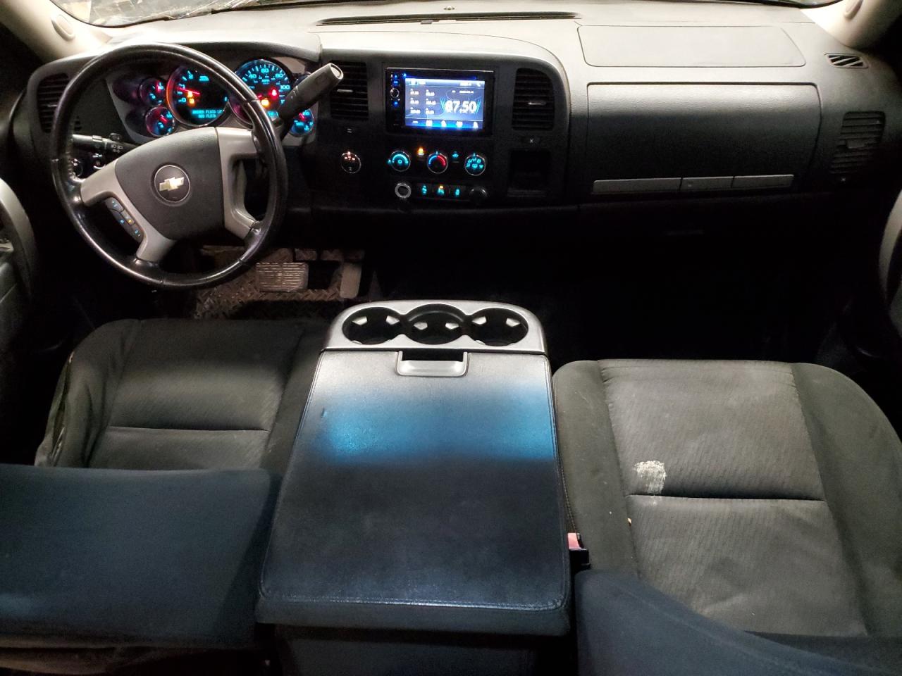 2012 Chevrolet Silverado - Image 8