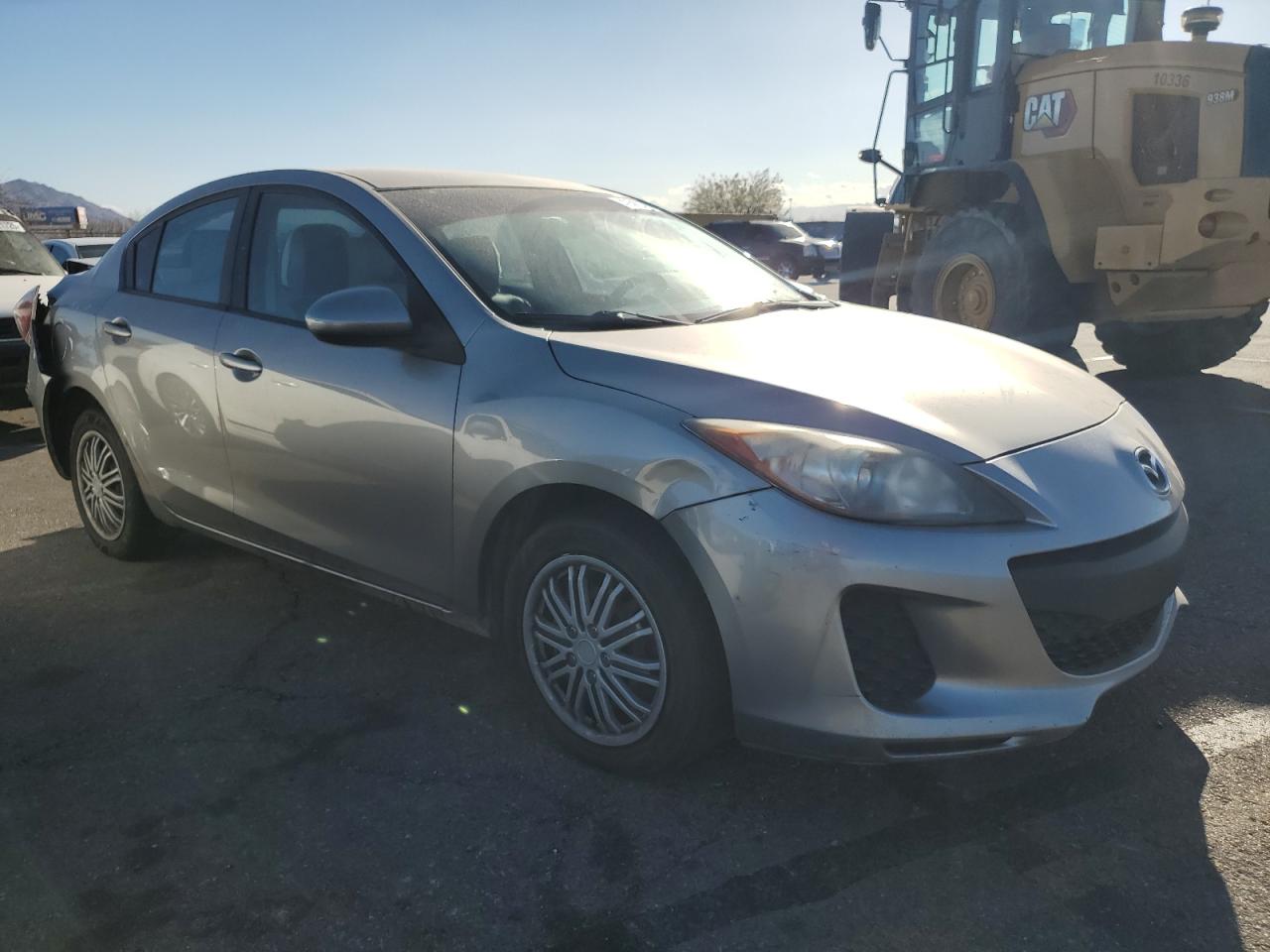 2013 Mazda 3 - Image 4