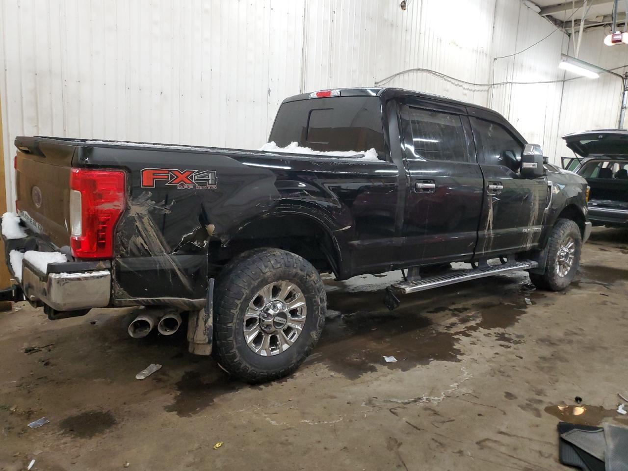 2017 Ford F350 - Image 3