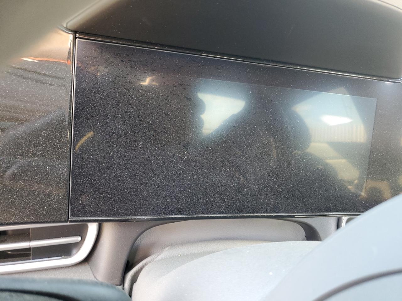 2024 Hyundai Elantra - Image 8