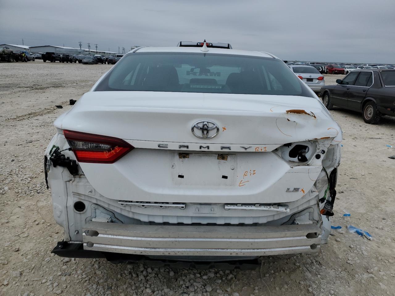 2021 Toyota Camry - Image 6