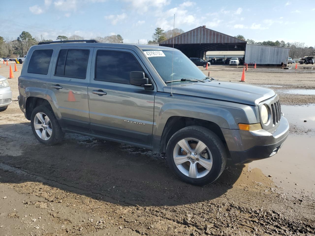 2013 Jeep Liberty (Patriot) - Image 4
