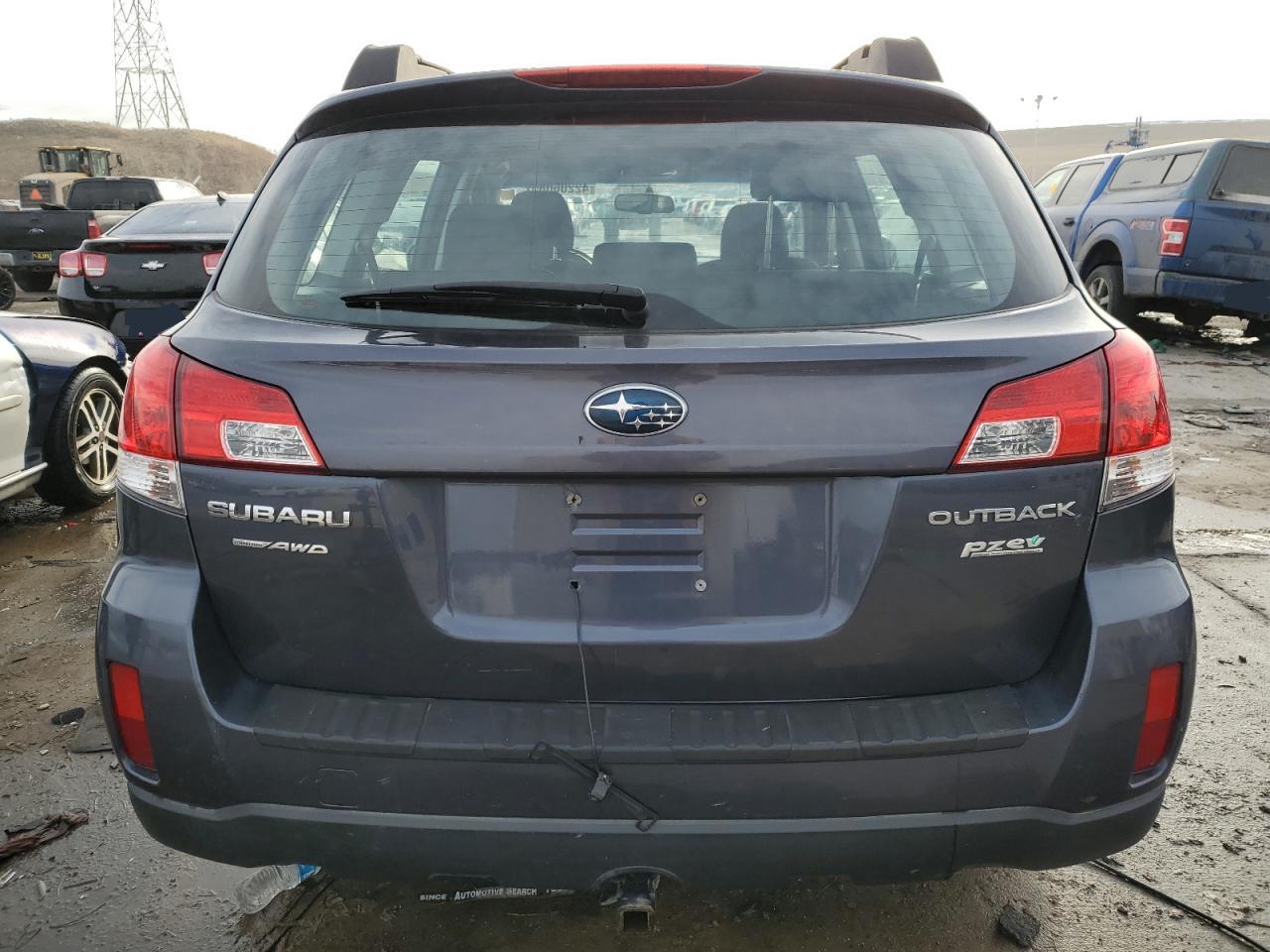 2014 Subaru Outback - Image 6