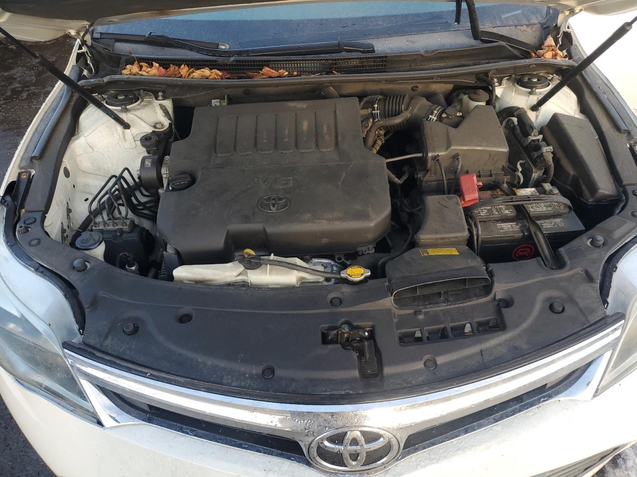 2014 Toyota Avalon - Image 11