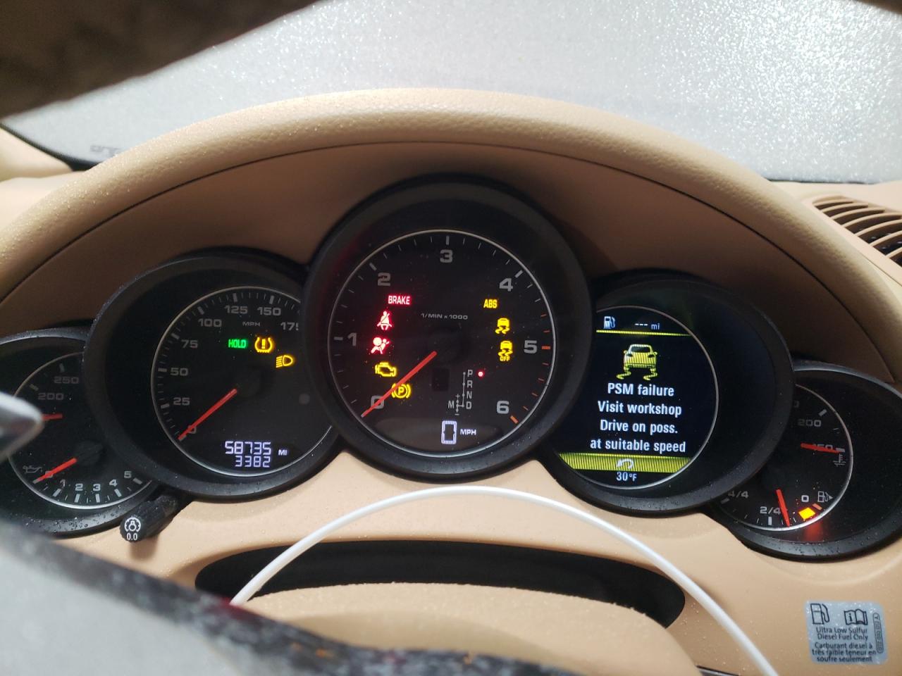 2015 Porsche Cayenne - Image 9
